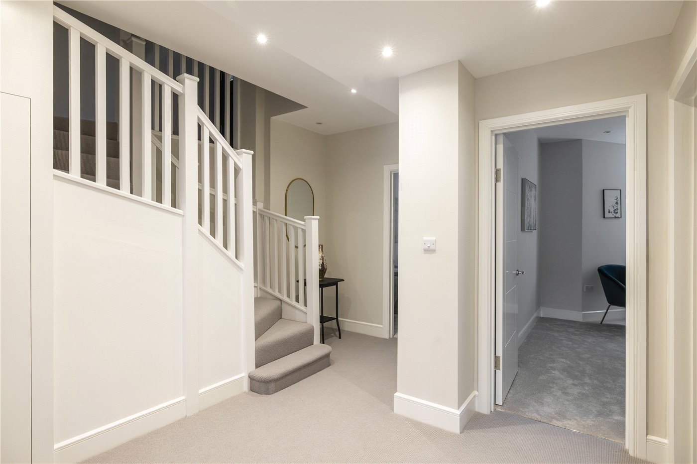 Hallway/Lobby